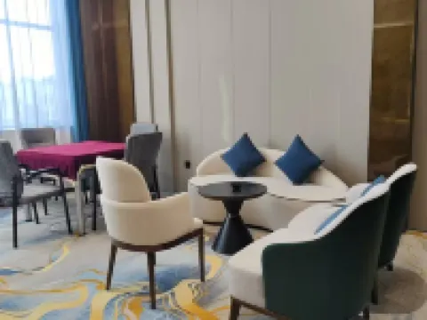 Zhangye Yinzun International Hotel (Zhangye Old Street West Railway Station) Hotels in Zhangye
