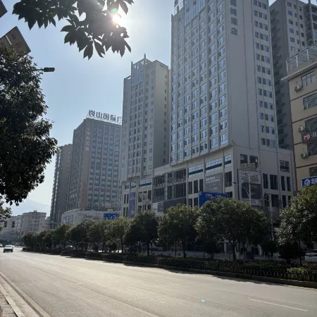 Days Inn by Wyndham Xinning (Shunhuang Avenue)