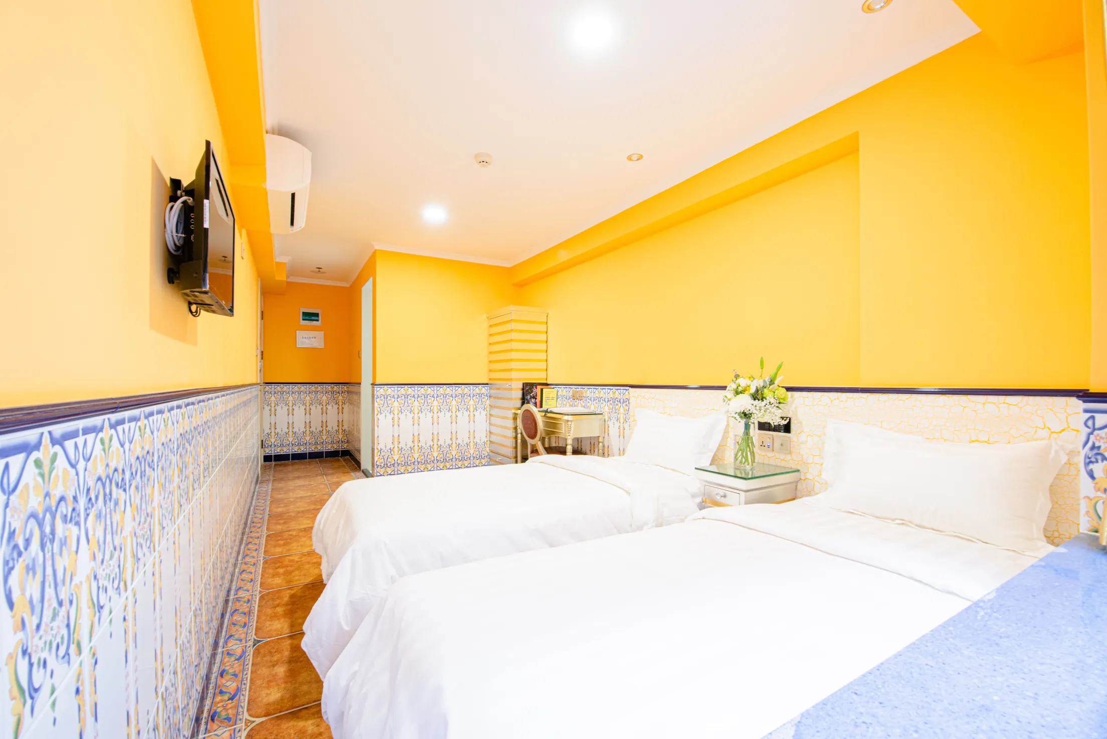 PENSÃO FAMÍLIA (RUA DAS ESTALAGENS) Kamar Photos