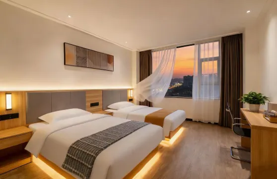 先富酒店（賀州市政廣場繽紛環球城店）