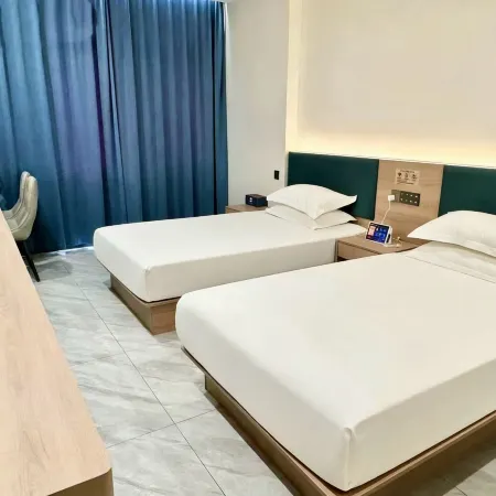 Mengcheng Blue Moon Intelligent Hotel