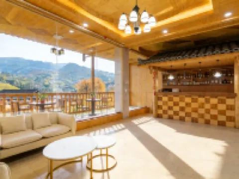 룽지 테라스 워크 윤주 인텔리전트 파노라마 호텔(첸청 티안티 전망대 지점) 룽성 호텔