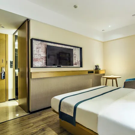 City Comfort Inn Hotel (Longzhou Zhongshan Park Zhonghua City)