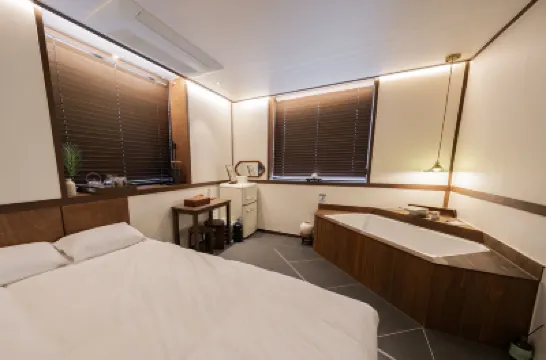 BRICK RYOKAN, RENNOYA فنادق في 