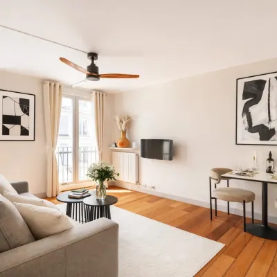 Stunning studio with elevator access in the Marais Hotels near Temple du Marais - Eglise Reformee du Marais