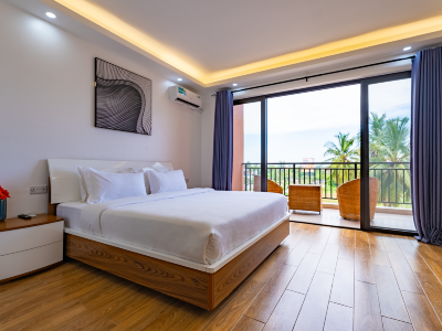 Palm Village Business Hotel