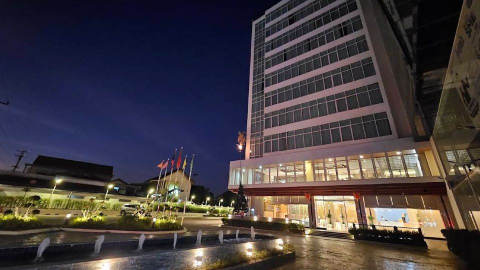 ST Central Hotel, Pakse