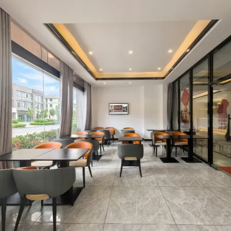 Shell Hotel (Huainan No.2 Middle School Xihu Spring Shop)