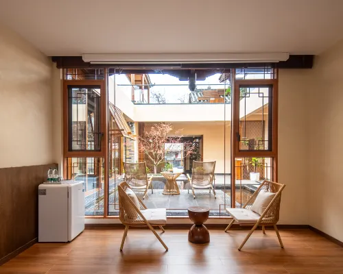 Chunshuiju Homestay (Guiyang Longdongbao International Airport Wushan Canyon Scenic Area) 룽리 호텔