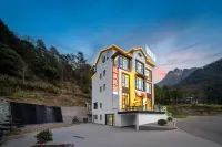 Yinquan • HolidayVilla Scenic Mountain View Homestay (Sanqingshan Gangshou Cableway)