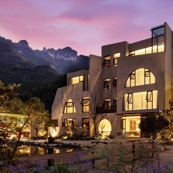 WuYun Mountain View Designer Hotel  Closest to Tianmen & Fox Fairy Show