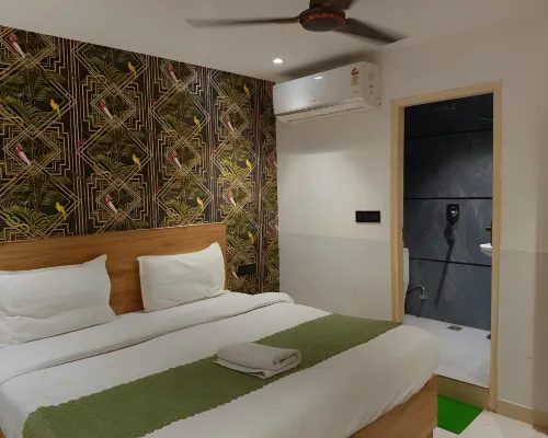 Hotel Star City Near Terminal T3 Airport & Aerocity Hotel di New Delhi