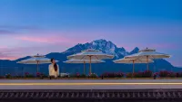 Lijiang Shinian · Listening to Snow Echoes | Yunding Snow Viewing Black Vinyl Garden Boutique Stay