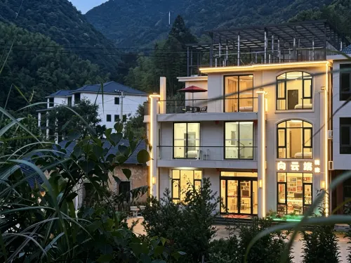 Dexing | Xiangyunduan · CloudPeak · Lanyunguangfeng | Mountain Homestay