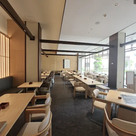 Jianguo · HIDDEN (Yangzhou Slender West Lake Dongguan Street)