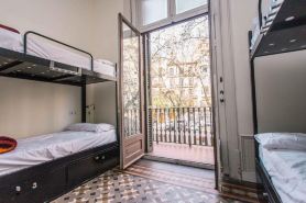 360 Hostel Borne