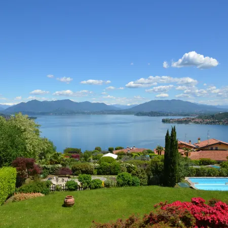 LAKE VILLA BELVEDERE