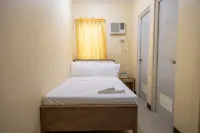 RedDoorz at Perpetual Tanguile Travellers Inn - 2-Star