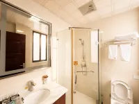 Dandelion Hotel (Longhu Mountains Scenic Area Tourist Center) - balcony