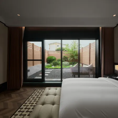 BONING · Baining · Zhenpin Hotel (Meishan Dongpo District Impression Water Street)