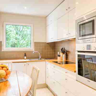 Modern & Quiet 3BR Family Apartment — Le Marais Rooms