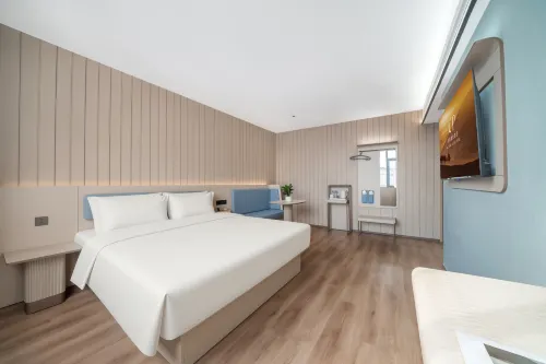 Home Inn UP Huayi Collection Hotel (Wenzhou South Station) - موقف سيارات