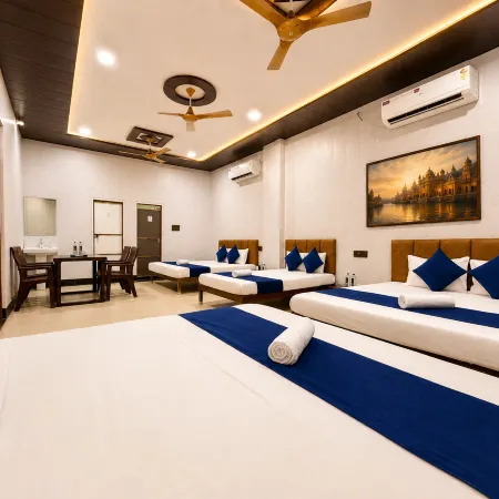 Hotel JSR Inn