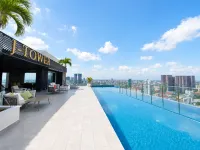 J-Tower 1 - piscina