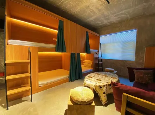 Urumqi County Miaodi Yexingjia Homestay - bar