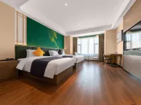 Feronia Hotel (Hohhot Dazhao Temple Saishang Old Street) Hotels near Xilitu Zhao Temple
