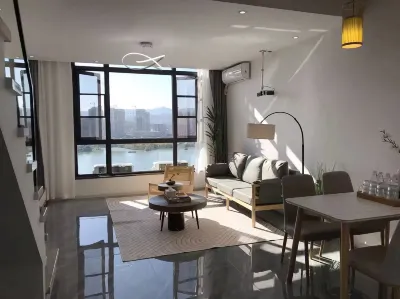 Mile Yunxi · Xiaozhu Lake View Homestay Hotels in FoCheng ShangDu