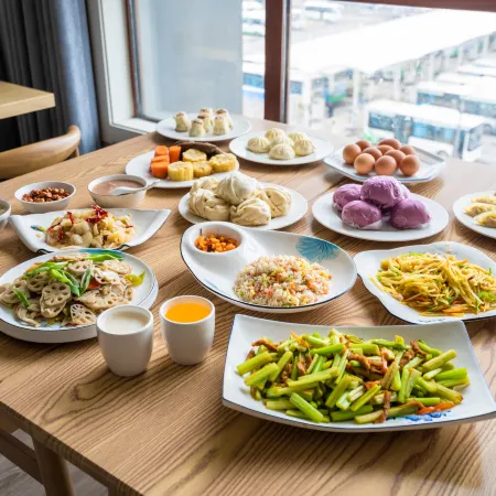 Mengcheng Station Express Hotel