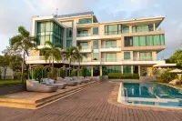 Castle Bayview Resort & Spa - Private Pools