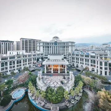 Clarion Hotel