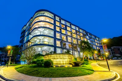 Qianhai Life Happiness Town (Luofushan Shop) Hotels near Zhumingdong Sceneic Area