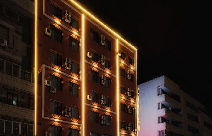Dandong Dihao Business Hotel (Yalujiang Broken Bridge)