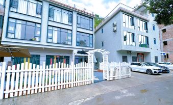 Time Yue R Homestay (Gulongxia Branch)
