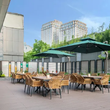 Jiaxing Nanhu Paris Designer Hotel Отели рядом с достопримечательностью «Jinjiu Refuge»