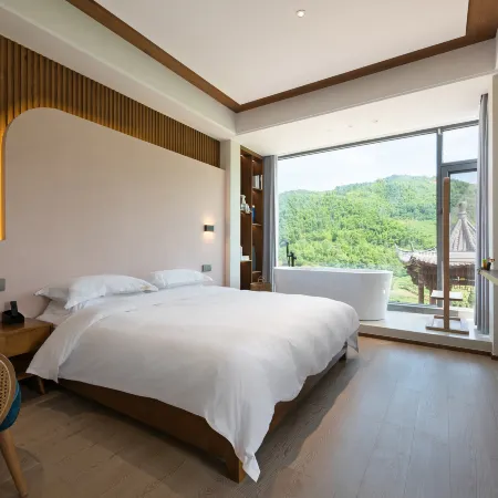 Laijia Homestay Отели рядом с достопримечательностью «Liuyin Former Residence»