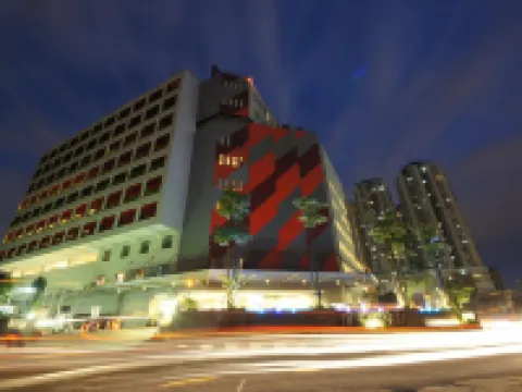 B Fashion Hotel Hotels near Jakarta Aquarium & Safari