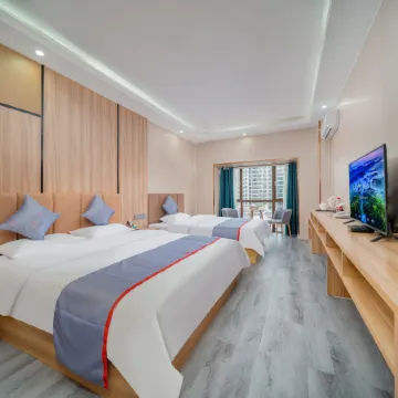 Junyi Hotel (Libo Tourism City People's Square)