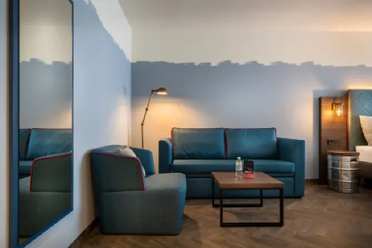 Holiday Inn - the niu, Keg Hamburg Ost Отели рядом со станцией Hoheneichen Railway Station