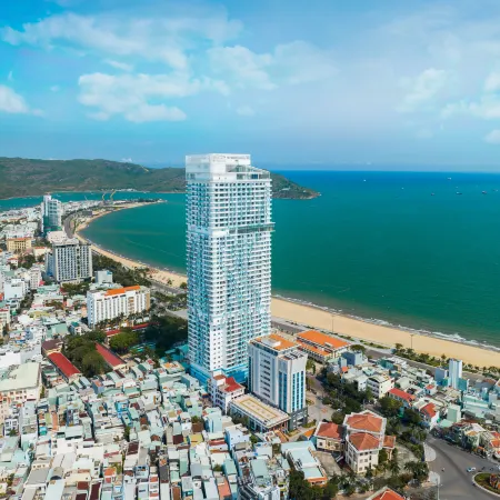 Grand Hyams Hotel - Quy Nhon Beach Отели рядом с достопримечательностью «Мемориал Победы»