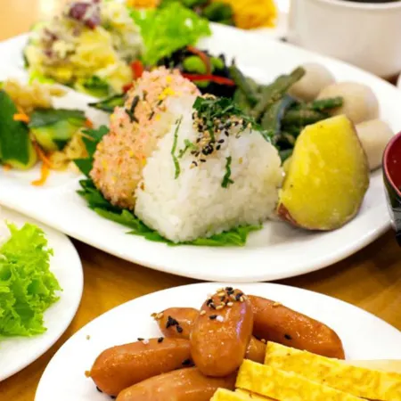 Toyoko Inn Okayama-eki Nishi-guchi Hiroba