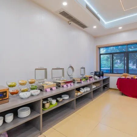 Jinlong Hotel