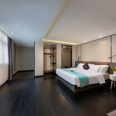 Xana Lite Hotelle (Jiangmen Wuyi University Lihe Plaza）
