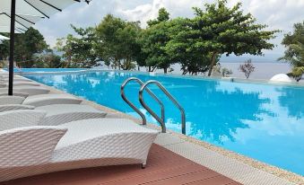 H Resort Bohol - The Coral Cliff by SMS Hospitality