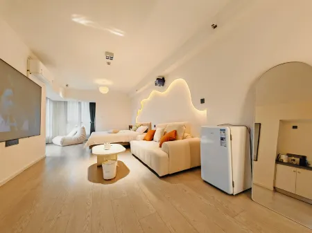 Time Tribe Homestay Отели рядом с достопримечательностью «Luoyang New District Gymnasium»