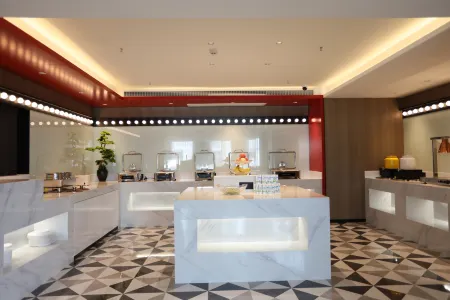 Borrman Hotel (Jianli Rongcheng Tianfu Avenue) Отели в г. Цзянли