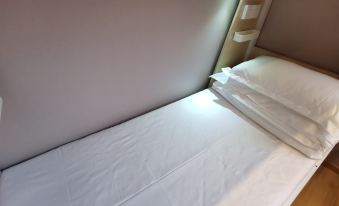 Mijia Hotel (Beijing Wangjing 798 Art District)